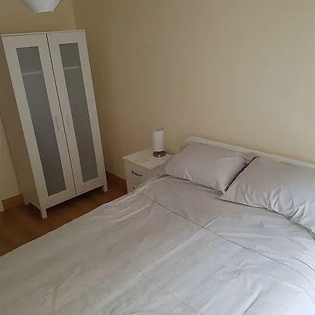 2 Bedroom Great Location Smithfield * Dublin